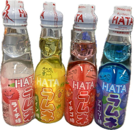 Probierset Hata Ramune. Entdecken Sie die Vielfalt von Hata Ramune: Probierset mit 4 Erfrischungsvarianten, einschließlich Blaubeere