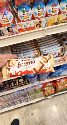 Kinder Bueno white